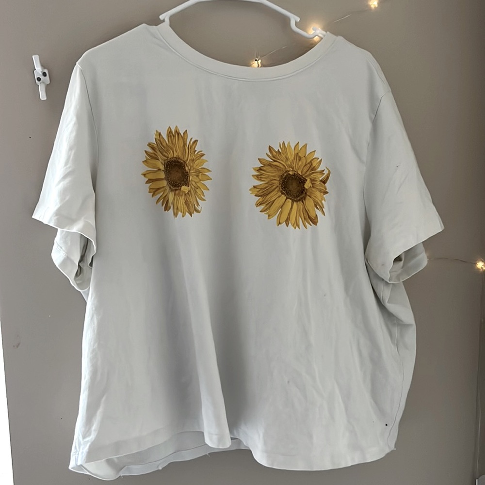 Sunflower cropped t shirt